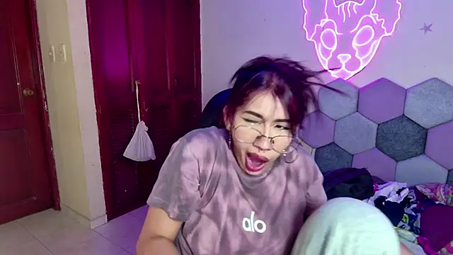 Horny tgn online show from 02-19-25, 12:55