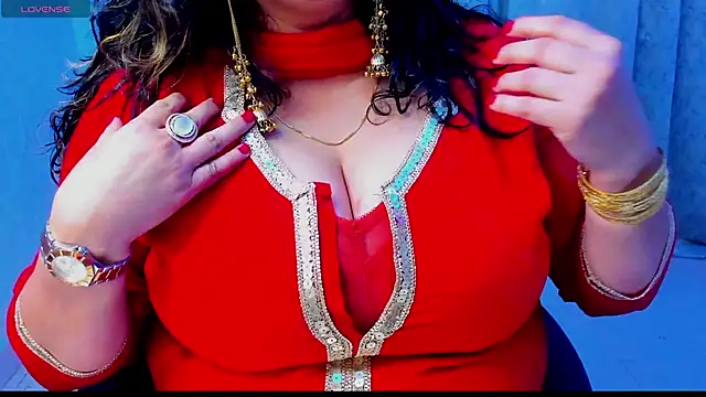 Gulabi Queen online show from 12-05-25, 04:47