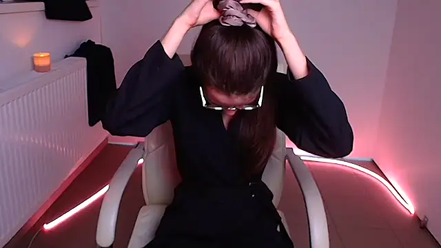 Josephine jo online show from 02-07-25, 01:25