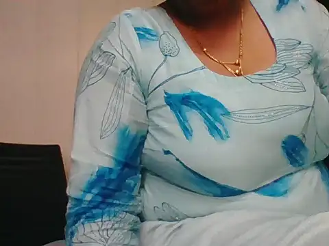 Snapshot of Cute_Kashmira99 chatting on 12-18-25, 11:38 Cute Kashmira99 online show from 12-18-25, 11:38