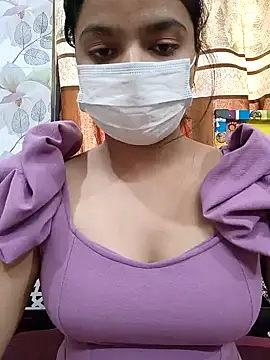 Snapshot of Myloveurvi chatting on 01-24-25, 10:11 Myloveurvi online show from 01-24-25, 10:11