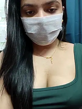 Snapshot of Myloveurvi chatting on 11-12-25, 04:18 Myloveurvi online show from 11-12-25, 04:18