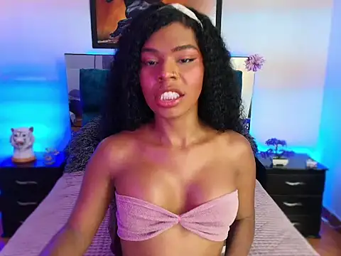 Snapshot of Privatechocolatta chatting on 11-11-25, 07:14 Privatechocolatta online show from 11-11-25, 07:14