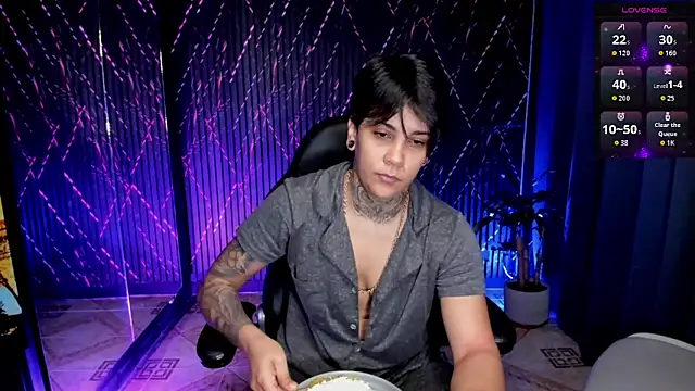 ZhoeStrong online show from 02-01-26, 08:07