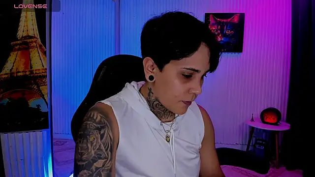 ZhoeStrong online show from 04-15-26, 11:05