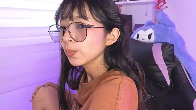 Snapshot of Yommi_Winx chatting on 11-08-25, 09:02 Yommi Winx online show from 11-08-25, 09:02