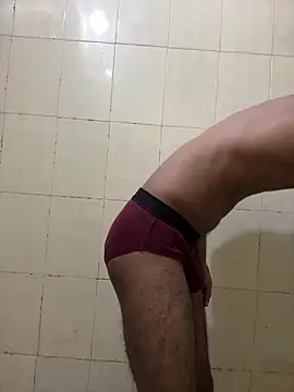 Snapshot of SinfulSensation chatting on 02-24-25, 01:24 SinfulSensation online show from 02-24-25, 01:24