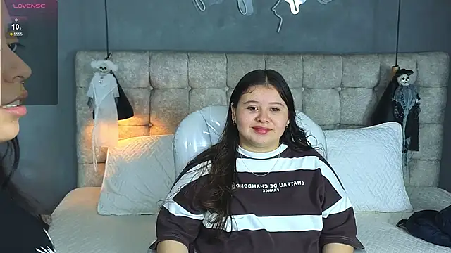 Laia and Aloby online show from 10-24-25, 10:17