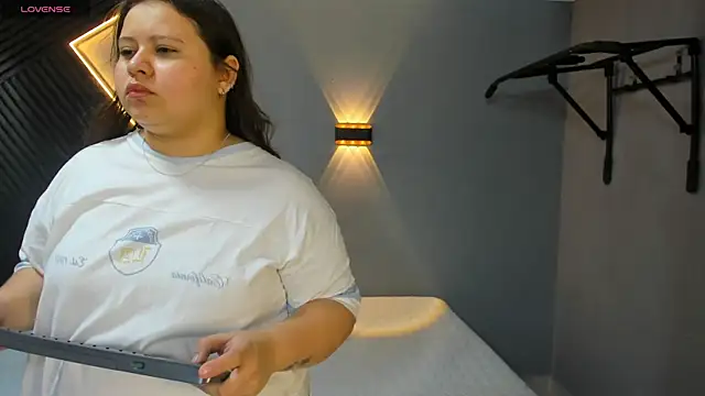 Laia and Aloby online show from 03-19-26, 10:14