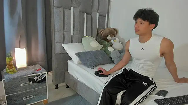 All3ssandr0 online show from 10-23-25, 08:40