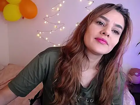 Snapshot of Lu_perez chatting on 11-26-25, 05:47 Lu perez online show from 11-26-25, 05:47