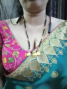 Snapshot of bhuvana555 chatting on 07-21-26, 06:27 bhuvana555 online show from 07-21-26, 06:27