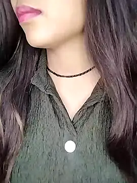 Sreya213 online show from 01-29-25, 08:04