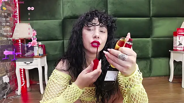 Snapshot of SelenSummer chatting on 11-26-25, 07:59 SelenSummer online show from 11-26-25, 07:59