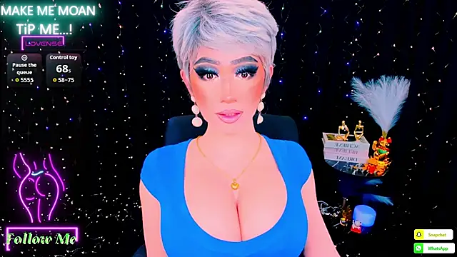 Snapshot of TwittyGirL9inch_exotic chatting on 01-17-26, 09:36 TwittyGirL9inch exotic online show from 01-17-26, 09:36