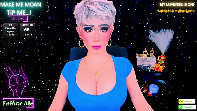 Snapshot of TwittyGirL9inch_exotic chatting on 01-17-26, 09:40 TwittyGirL9inch exotic online show from 01-17-26, 09:40