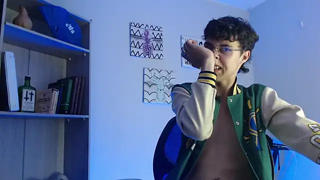 Jeam hot online show from 12-17-24, 12:12