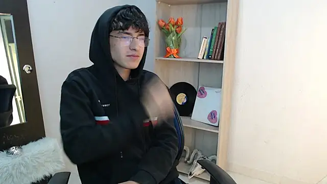 Jeam hot online show from 01-03-25, 01:38