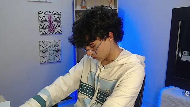 Jeam hot online show from 01-18-25, 12:46