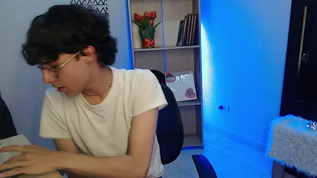 Jeam hot online show from 01-21-25, 12:36