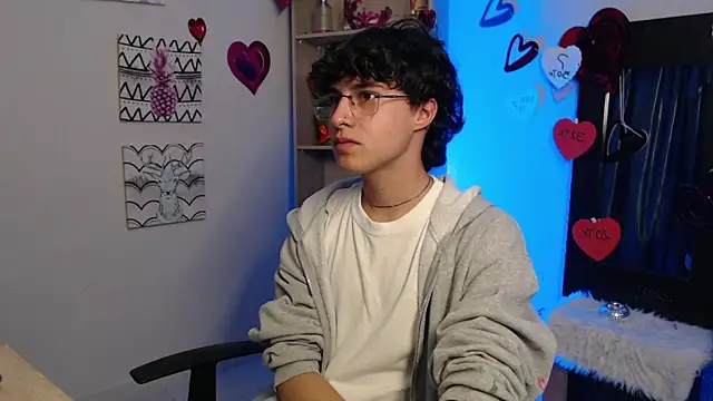 Jeam hot online show from 02-18-25, 09:42