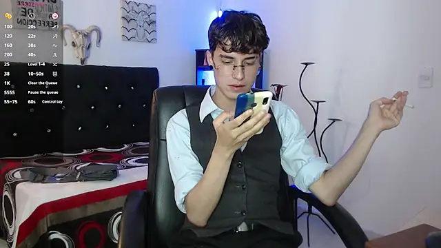 Jeam hot online show from 10-21-25, 10:43