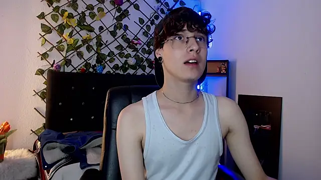 Jeam hot online show from 12-18-25, 09:54