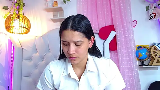 Alison Wiley online show from 06-11-26, 04:43