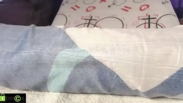 Snapshot of mikellwilliams10 chatting on 01-19-25, 02:06 mikellwilliams10 online show from 01-19-25, 02:06