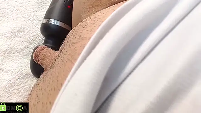 Snapshot of mikellwilliams10 chatting on 11-10-25, 12:59 mikellwilliams10 online show from 11-10-25, 12:59