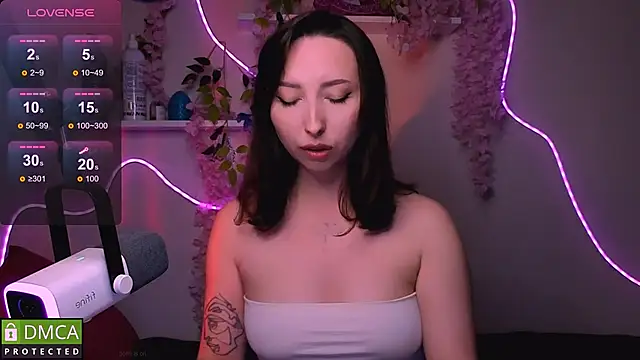 Snapshot of wow_susan chatting on 05-29-26, 03:43 wow susan online show from 05-29-26, 03:43