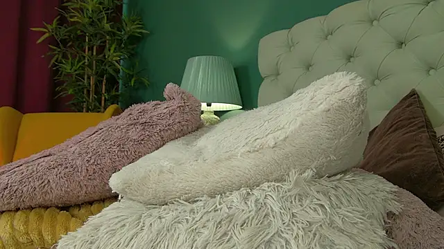 Snapshot of Foxxxy_MILF chatting on 01-23-25, 08:25 Foxxxy MILF online show from 01-23-25, 08:25