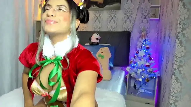 Snapshot of Alaia_Love77 chatting on 12-14-25, 11:09 Alaia Love77 online show from 12-14-25, 11:09