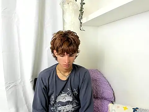 santy-kitty online show from 01-06-25, 06:36