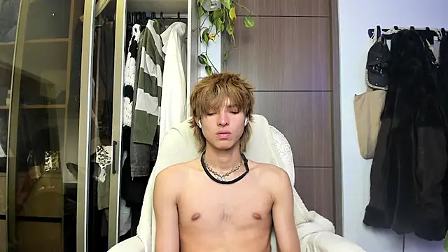 santy-kitty online show from 02-27-25, 06:50