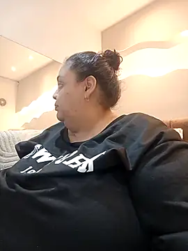 Alisson am online show from 04-25-26, 11:35