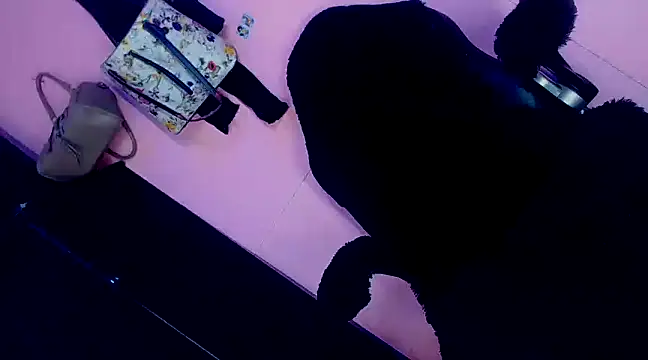 Snapshot of franchescasecrett chatting on 01-18-25, 10:17 franchescasecrett online show from 01-18-25, 10:17