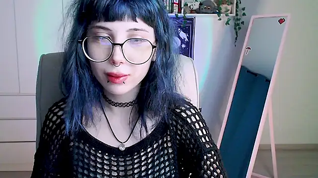 Snapshot of MoriHorri chatting on 12-08-24, 01:24 MoriHorri online show from 12-08-24, 01:24