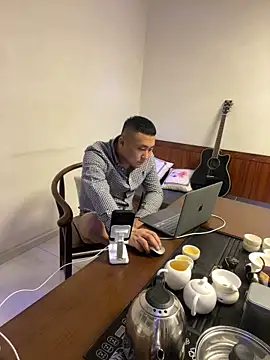 ShaoZian 1 online show from 11-07-25, 04:29