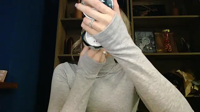 Your Jessy online show from 11-17-25, 01:06