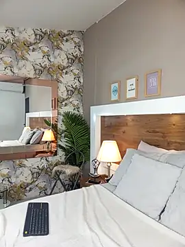 EmaBakker online show from 11-05-25, 12:16