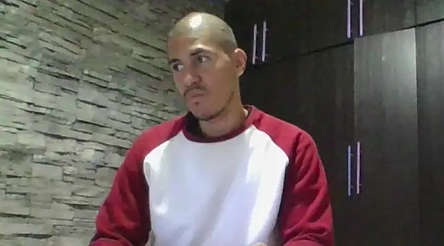 Snapshot of Sexylatin64 chatting on 02-23-25, 02:29 Sexylatin64 online show from 02-23-25, 02:29