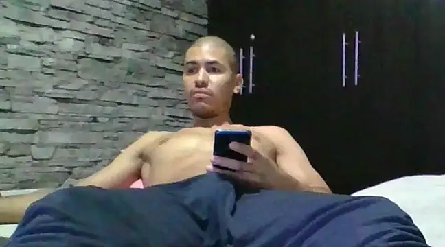 Snapshot of Sexylatin64 chatting on 02-23-25, 10:17 Sexylatin64 online show from 02-23-25, 10:17