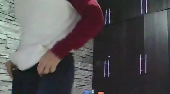 Snapshot of Sexylatin64 chatting on 03-07-25, 02:36 Sexylatin64 online show from 03-07-25, 02:36