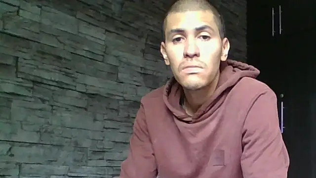Snapshot of Sexylatin64 chatting on 06-08-26, 03:01 Sexylatin64 online show from 06-08-26, 03:01