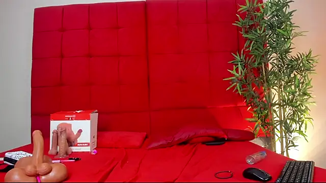 Snapshot of andrea_hilton_ chatting on 02-07-25, 01:47 andrea hilton online show from 02-07-25, 01:47