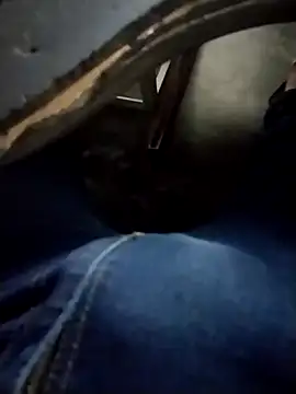 Snapshot of lm279 chatting on 01-16-25, 01:58 lm279 online show from 01-16-25, 01:58