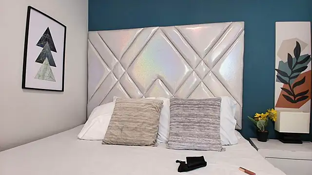 Lana-Gross online show from 02-27-25, 01:49