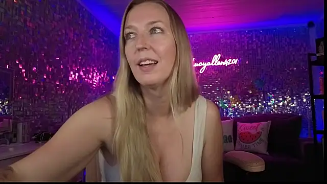 lucyallen4201 online show from 07-25-26, 12:31