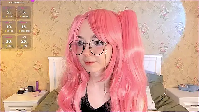 Snapshot of Nora_Failure chatting on 12-04-24, 12:03 Nora Failure online show from 12-04-24, 12:03